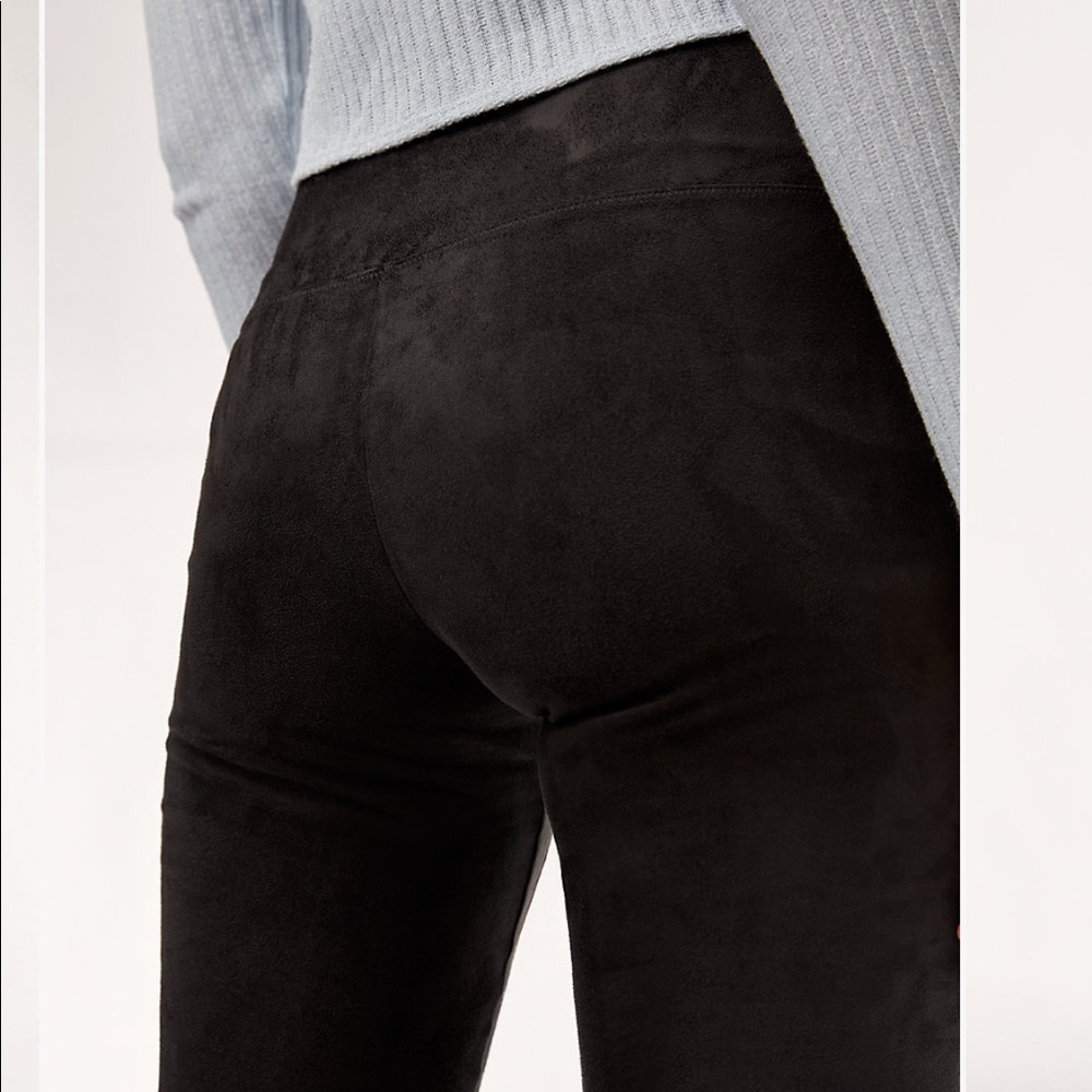 Wilfred ‘Daria’ faux suede legging